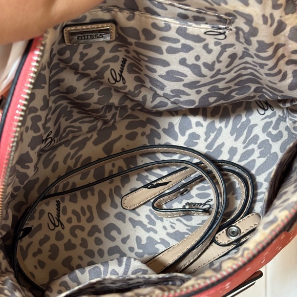 Guess Pink Satchel with Beige Handles - Picture 8 of 9